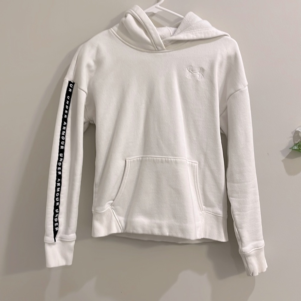 Under armour white hoodie, basic hoodie, heavy duty hoodie, size XSmall